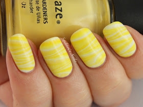 sunny marble nails