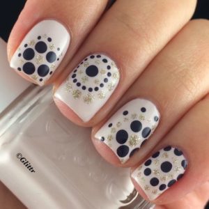 dots nails