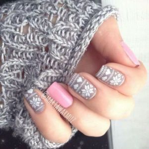 taupe pink nails