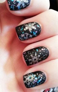 black snowflake nails