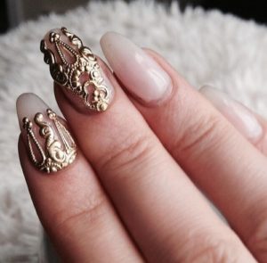 gold amond nails
