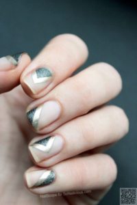 minimalist silver nails