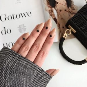 nude heart nails