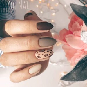 almond nude nails