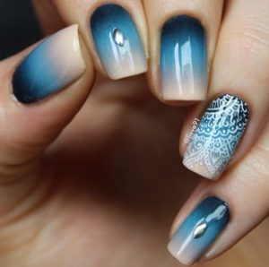 mandala blue nails