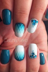 blue turquoise nails