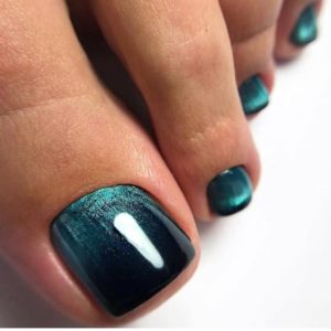 emerald ombre toe nails