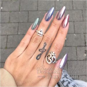 Colorful almond-shaped metallic nails
