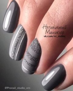 short gray nails