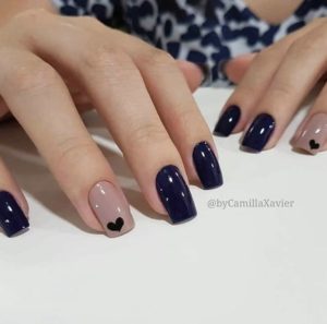 navy blue square-shaped nails
