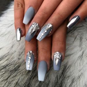 Grey Ombre Nails diamonds