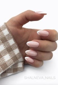 French manicure with a point