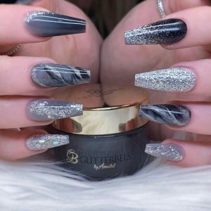 Smoky effect on nails