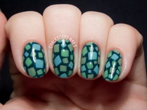 square patterned nails