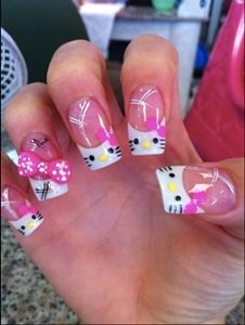 pictures of hello kitty nails
