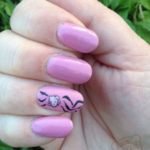 hello kitty gel nails