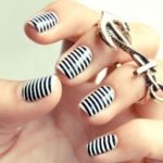 stripes short nails