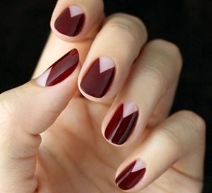 burgundy short nails