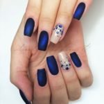 blue nails