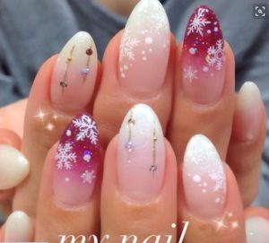 ombre snowflake nails