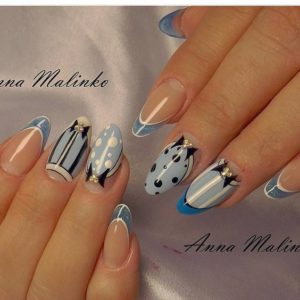 alice in wonderland manicure