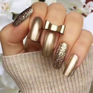 gold metallic manicure