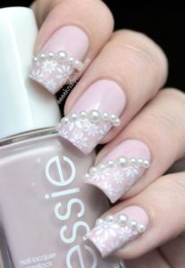 pearl and lace nude nails