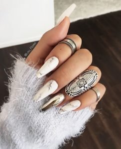 chrome nails marble