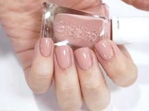 Princess Charming essie gel color