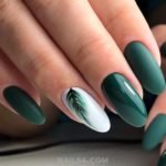 green leaf Gel Nails