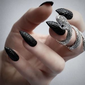 3D And Textured Pointy Stiletto Nails
