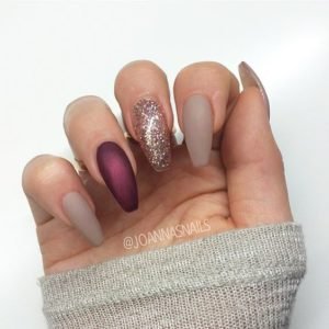 Burgundy nude Nails