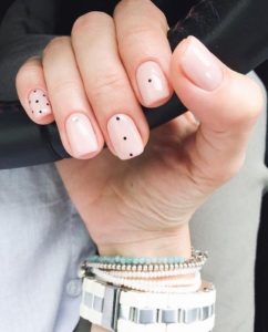 nude nails with designs