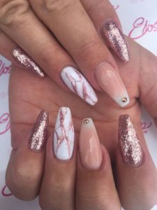 Marble Accent rose gold nails