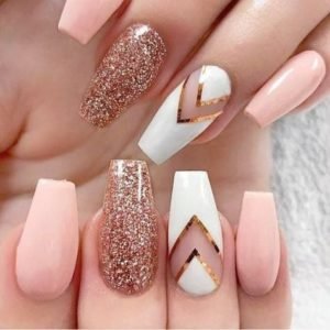 Triangle DIY nails
