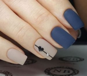 vlentines blue nails