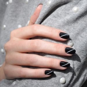 diagnal stripe mani