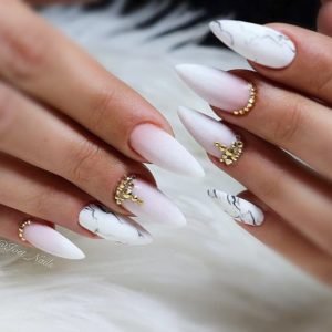 Marble stiletto nails