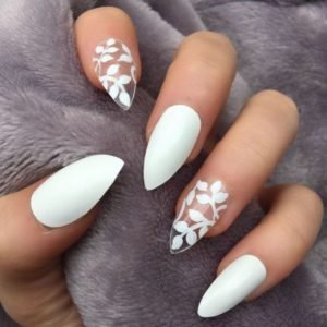 Stiletto white with patterns