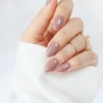 almond nails
