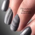 gray nails