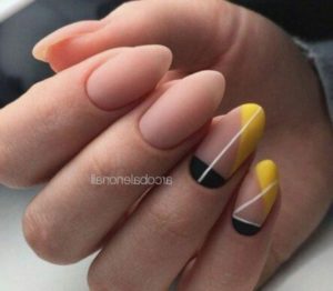 minimalistic nails