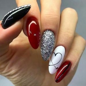 edgy heart nails