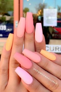 summer pink nails