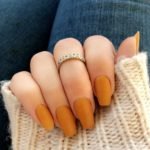 caramel-nails
