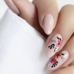 nude with flowers