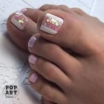 white-pink-summer-toe-nails