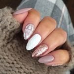 winter holiday nails