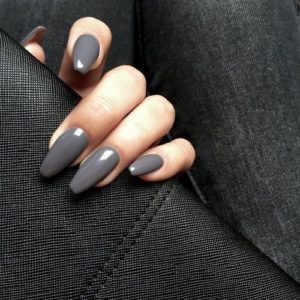 dark grey acrylic nails