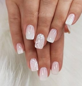 Abstract nail design on accent nail